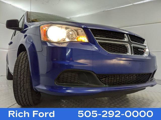 Used 2018 Dodge Grand Caravan SE w/ UConnect Hands-Free Group image 30