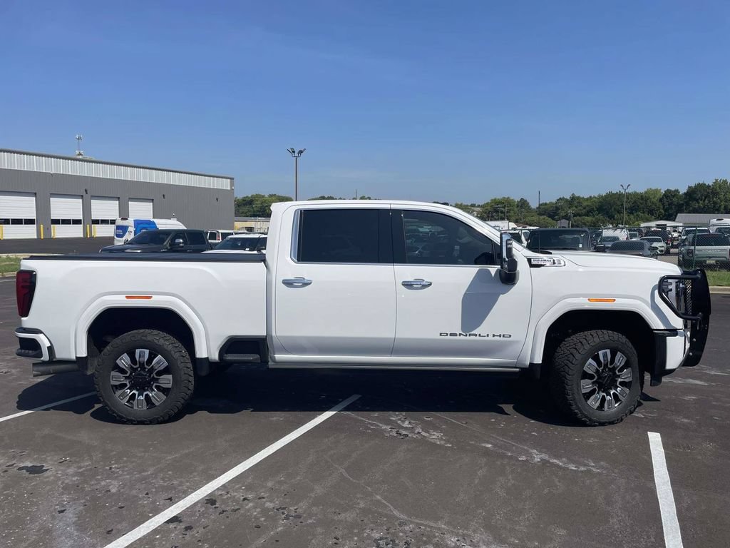 Used 2026 GMC Sierra 2500 Denali w/ Denali Reserve Package AWD/4WD image 2