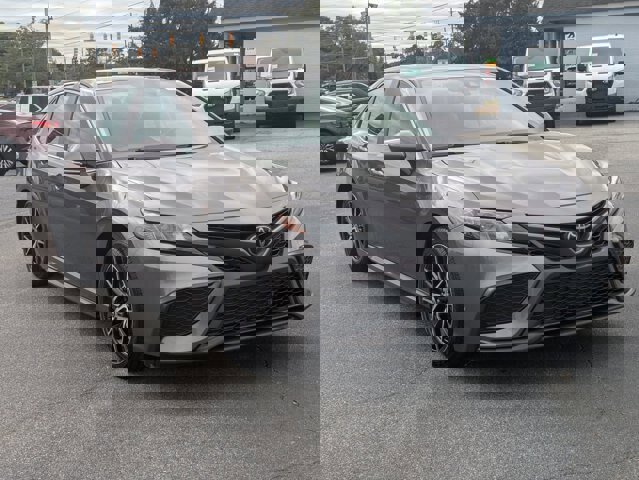 Used 2024 Toyota Camry SE image 7