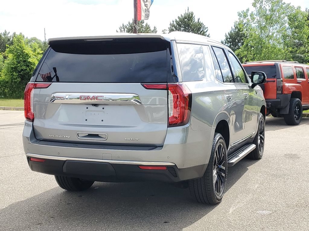 Used 2023 GMC Yukon SLT w/ SLT Premium Package AWD/4WD image 4