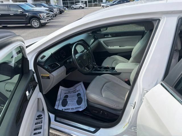 Used 2017 Hyundai Sonata Limited FWD image 15