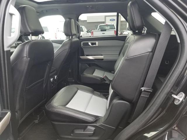 Certified 2023 Ford Explorer XLT w/ Equipment Group 202A AWD/4WD image 16