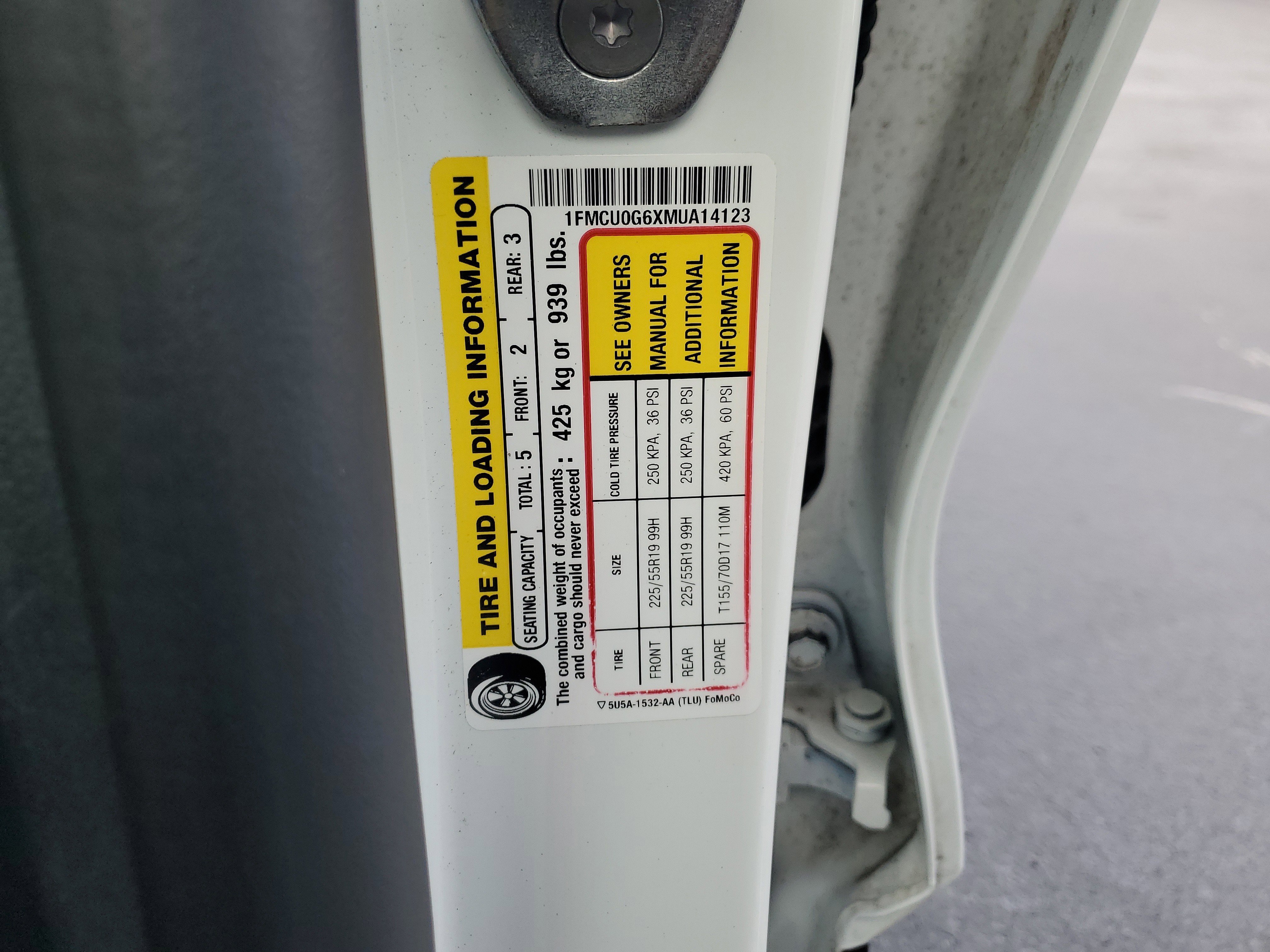 Certified 2021 Ford Escape SE w/ SE Sport Appearance Package image 30