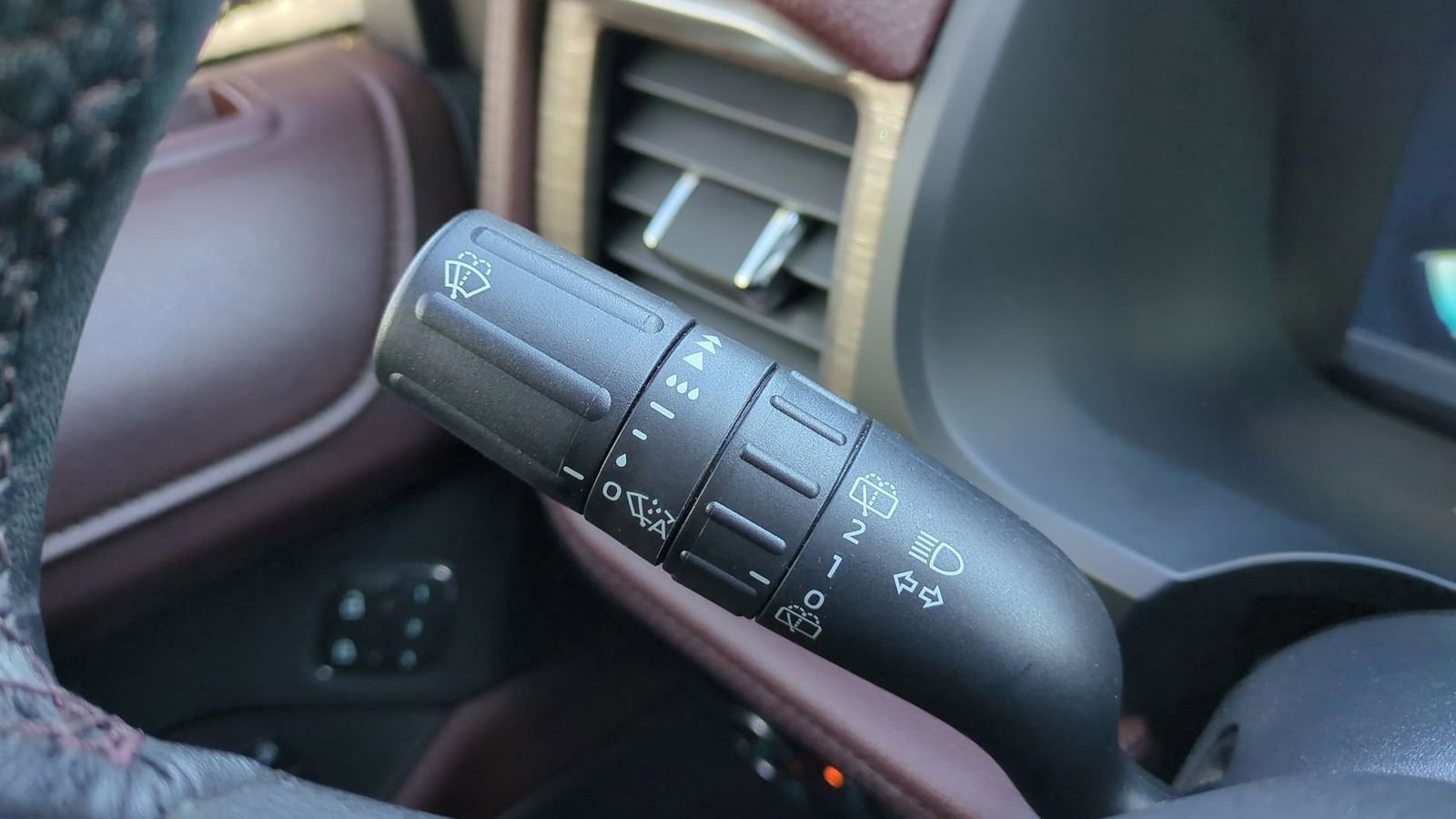 Certified 2023 Ford Expedition Limited image 29