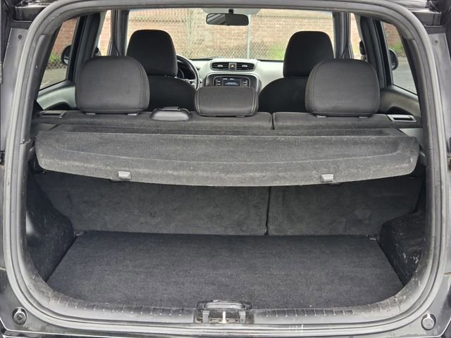 Used 2017 Kia Soul + FWD image 13