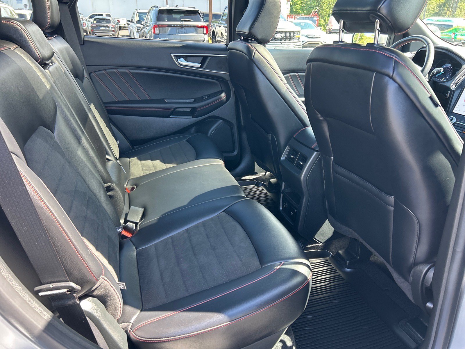 Certified 2022 Ford Edge ST-Line w/ Class II Trailer Tow Package AWD/4WD image 20