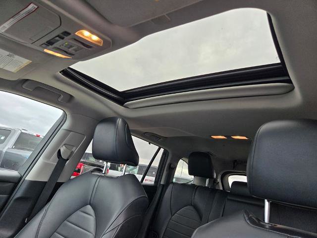 Used 2021 Toyota Highlander XLE FWD image 25