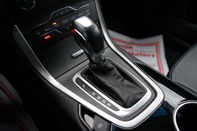 Certified 2018 Ford Edge SEL w/ Equipment Group 201A image 16