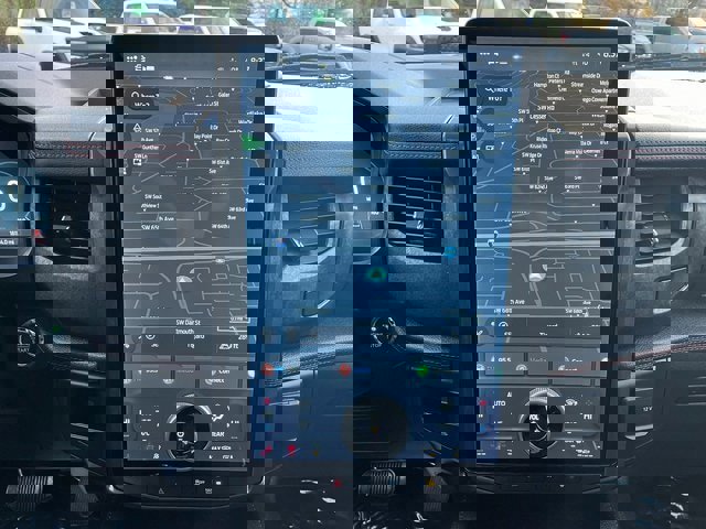 Certified 2022 Ford Expedition Limited image 24