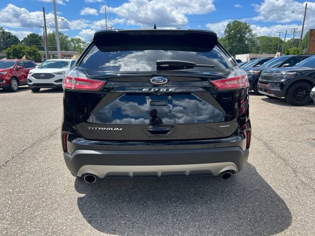 Certified 2023 Ford Edge Titanium w/ Equipment Group 301A AWD/4WD image 4