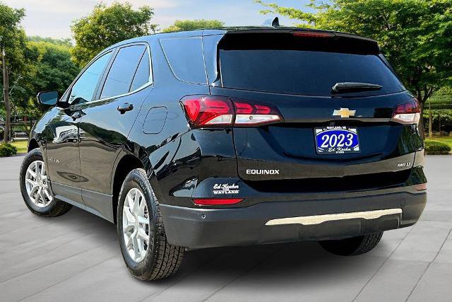 Used 2023 Chevrolet Equinox LT w/ Driver Convenience Package image 2