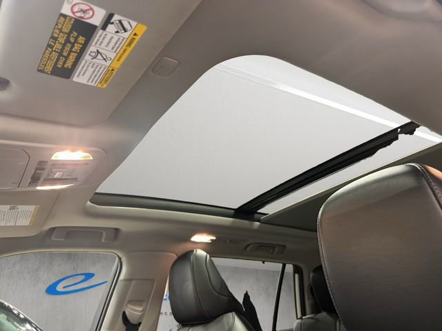 Used 2022 Toyota Highlander Platinum AWD/4WD image 9