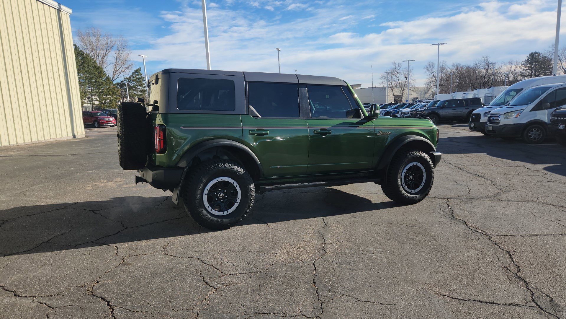 Certified 2023 Ford Bronco Outer Banks w/ Sasquatch Package image 16