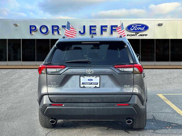Used 2021 Toyota RAV4 XLE AWD/4WD image 7