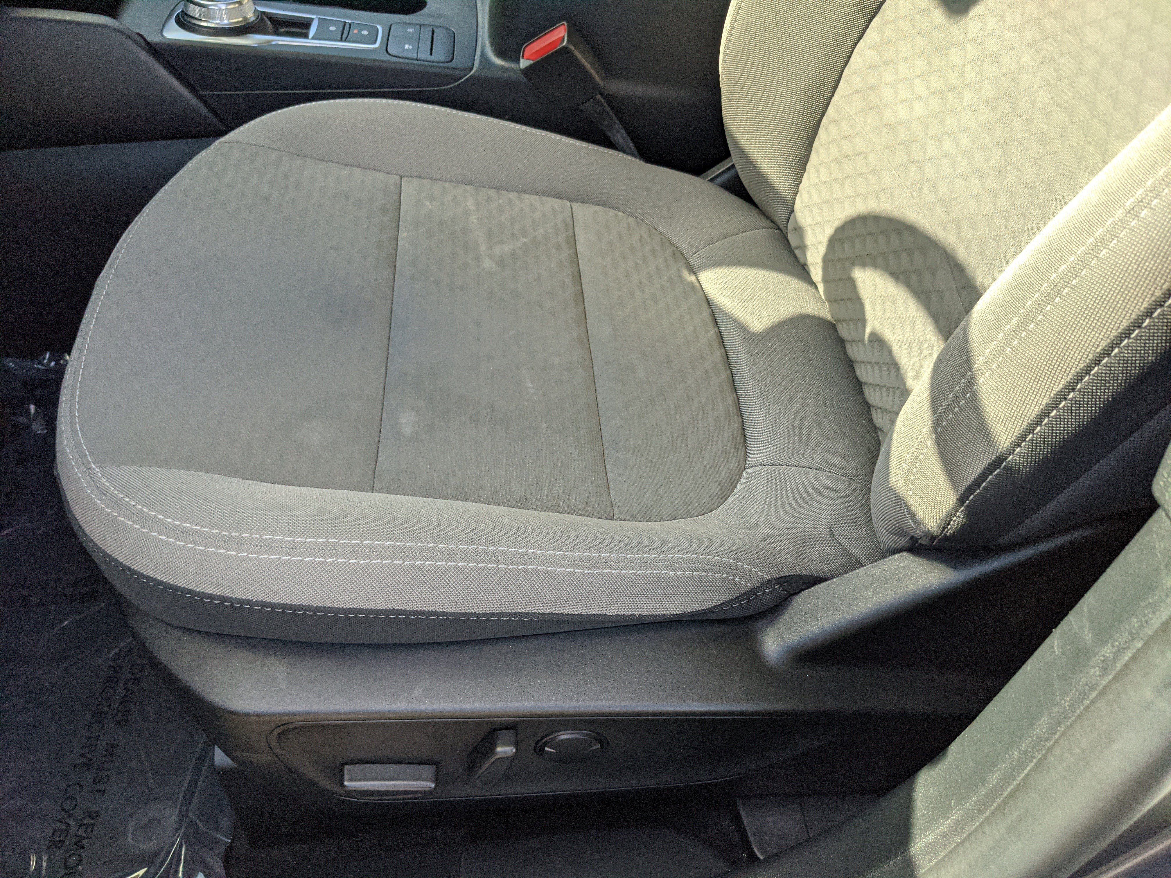 Certified 2022 Ford Escape SE w/ SE Sport Appearance Package image 24