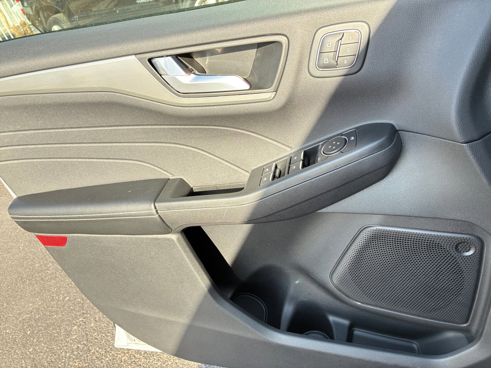 Certified 2022 Ford Escape Titanium image 13