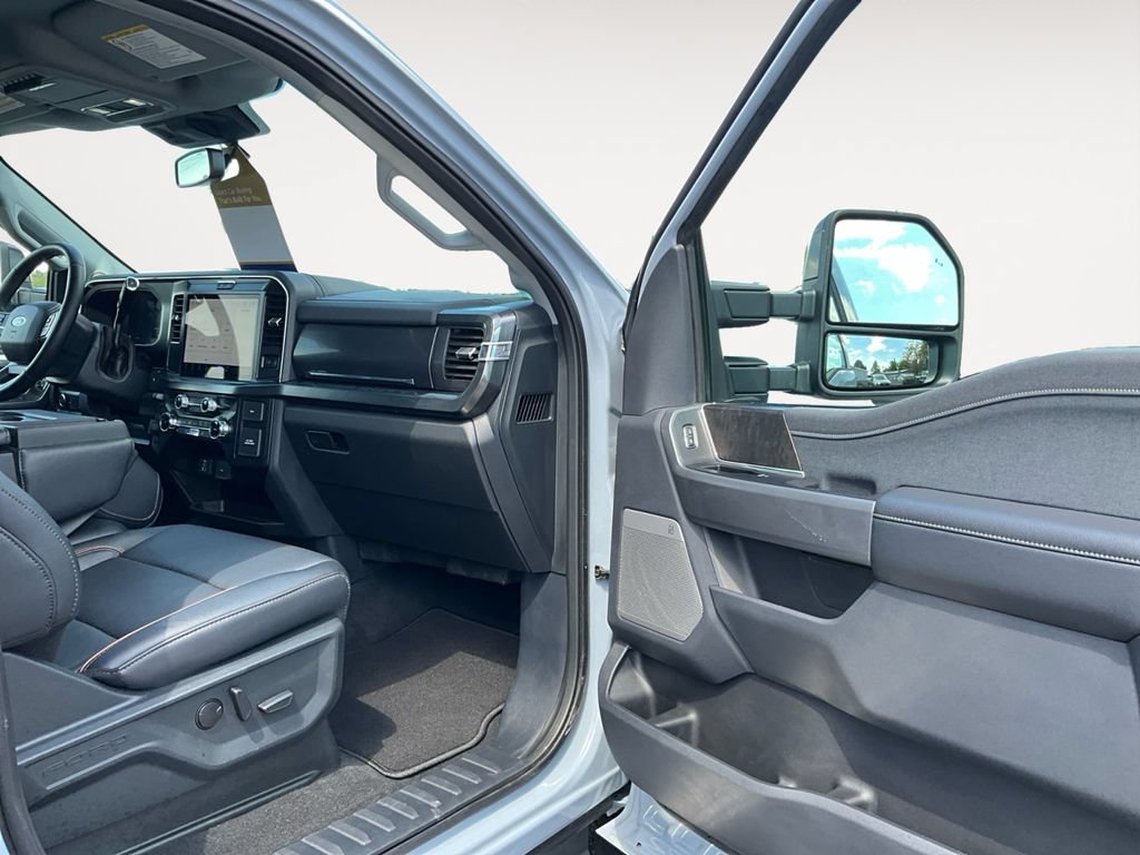 Certified 2025 Ford F450 Lariat w/ FX4 Off-Road Package AWD/4WD image 9