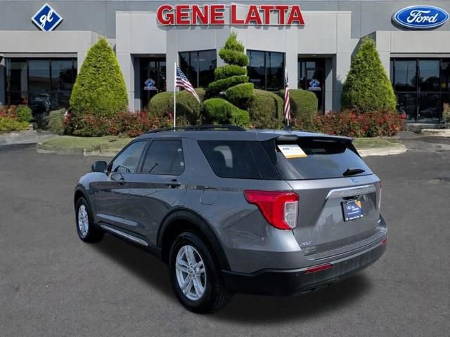 Certified 2023 Ford Explorer XLT image 3