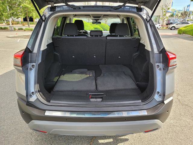 Used 2023 Nissan Rogue SV FWD image 10