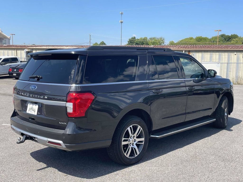 Certified 2023 Ford Expedition Max XLT RWD image 3