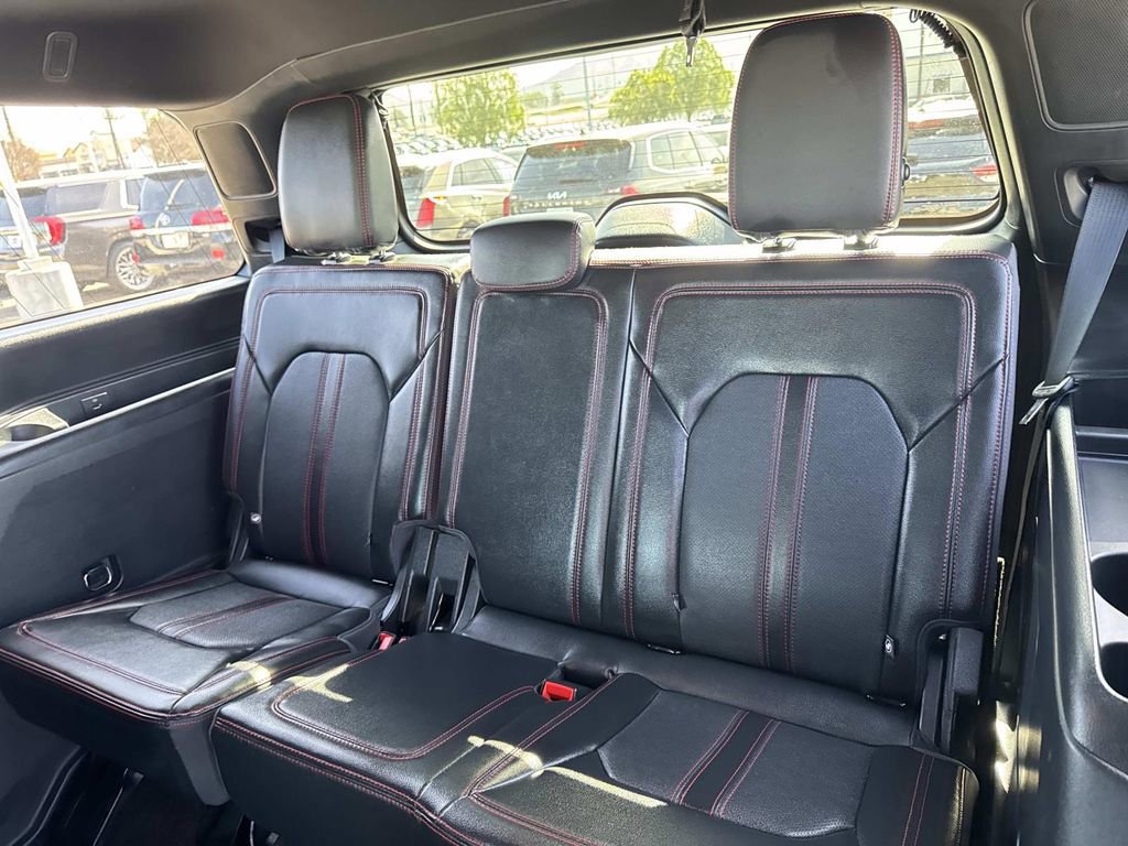 Certified 2022 Ford Expedition Limited image 25