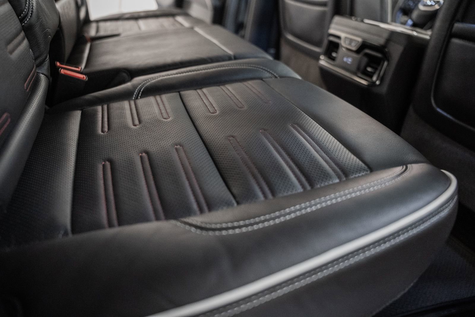 Used 2023 GMC Sierra 1500 AT4X image 41