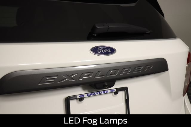 Certified 2023 Ford Explorer XLT w/ XLT Sport Appearance Package AWD/4WD image 31
