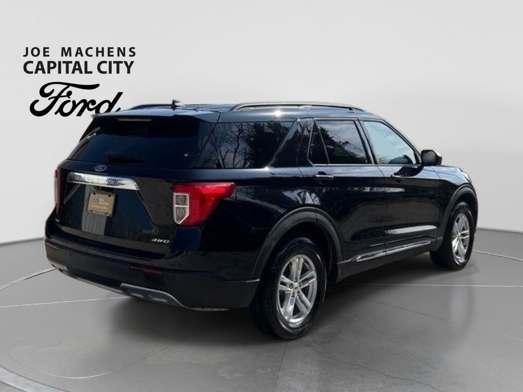 Certified 2023 Ford Explorer XLT w/ Equipment Group 202A AWD/4WD image 7