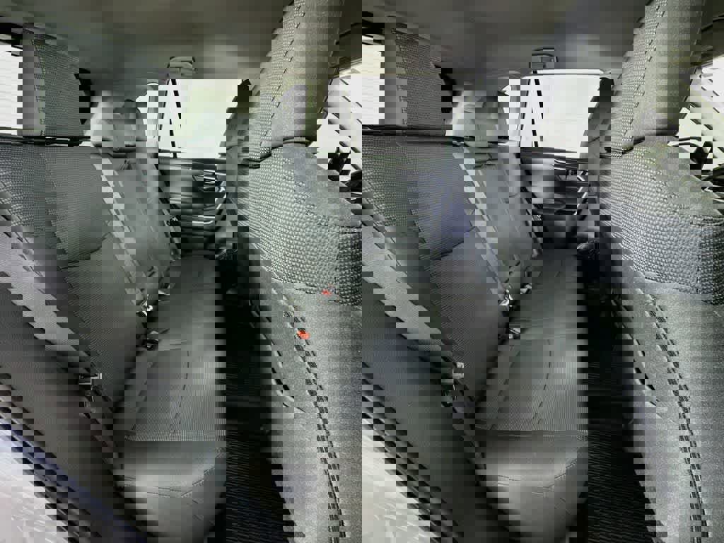 Used 2025 Toyota RAV4 LE FWD image 30