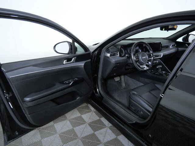 Used 2022 Kia K5 GT-Line FWD image 17