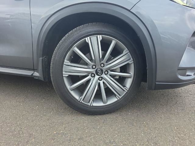 Used 2021 INFINITI QX50 Sensory image 10