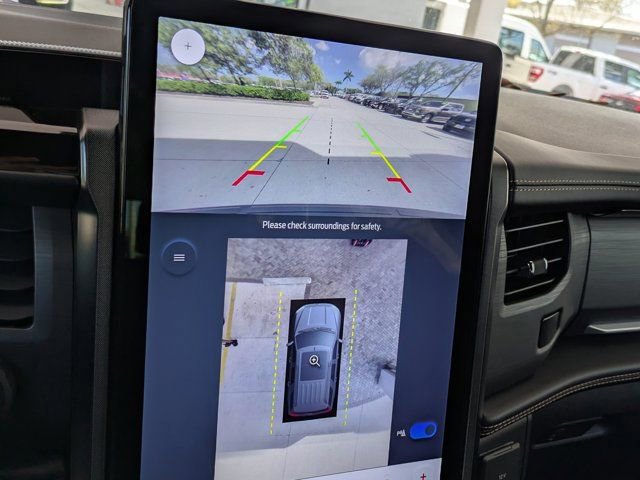 Certified 2023 Ford Expedition Platinum image 33