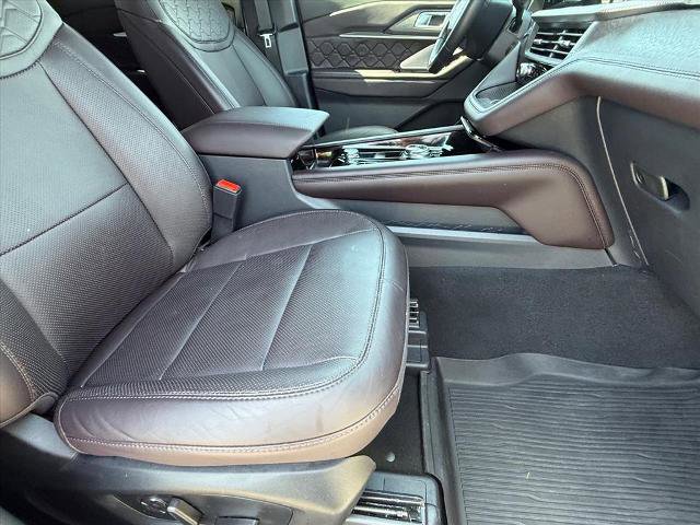 Certified 2025 Ford Explorer Platinum w/ Ultimate Package AWD/4WD image 10