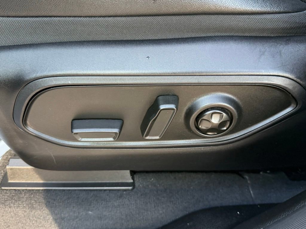 Used 2024 Jeep Grand Cherokee Limited 4xe image 33