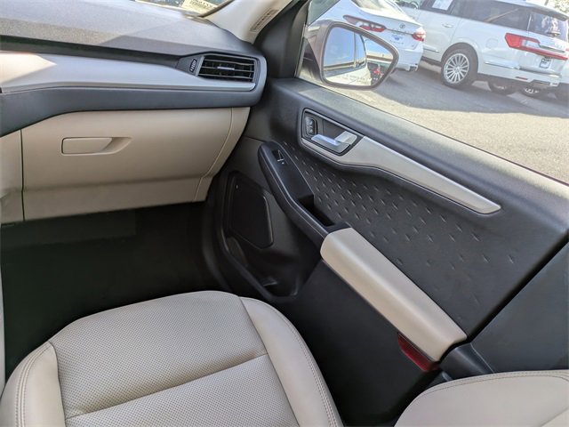 Certified 2020 Ford Escape SE Sport image 16