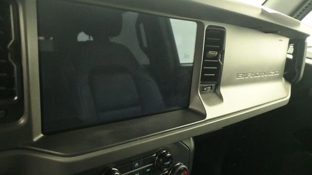 Certified 2024 Ford Bronco Big Bend AWD/4WD image 16
