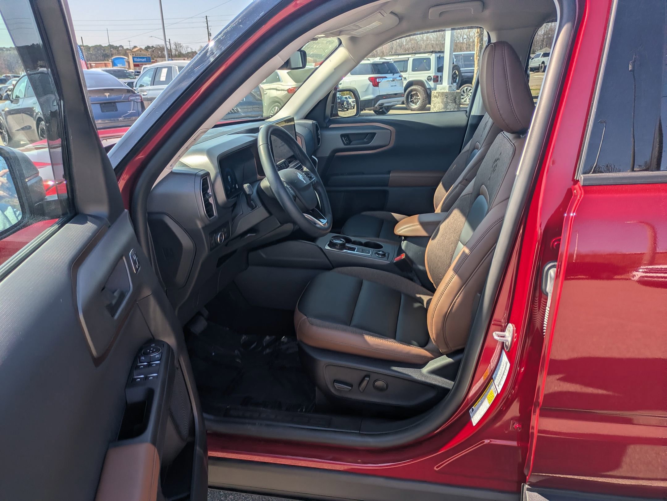 Certified 2025 Ford Bronco Sport Outer Banks w/ Outer Banks Tech Package+ image 14