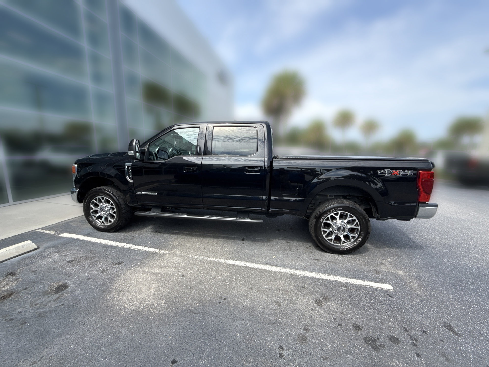 Certified 2022 Ford F250 Lariat w/ Lariat Ultimate Package AWD/4WD image 7
