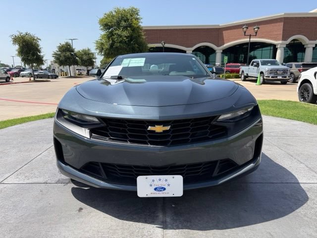 Used 2023 Chevrolet Camaro LT RWD image 2
