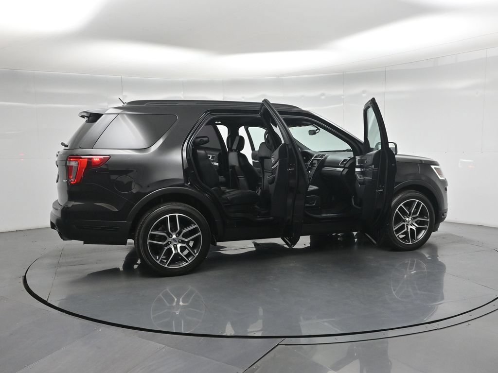 Certified 2019 Ford Explorer Sport AWD/4WD image 4