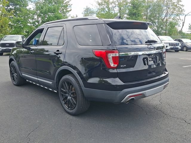 Certified 2017 Ford Explorer XLT w/ Equipment Group 202A AWD/4WD image 9