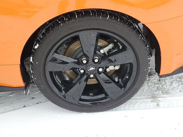 Certified 2021 Ford Mustang GT w/ Black Accent Package image 27