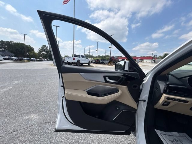 Used 2024 Acura MDX w/ Technology Package FWD image 10