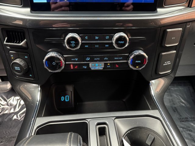 Certified 2022 Ford F150 XLT w/ Equipment Group 302A High image 20