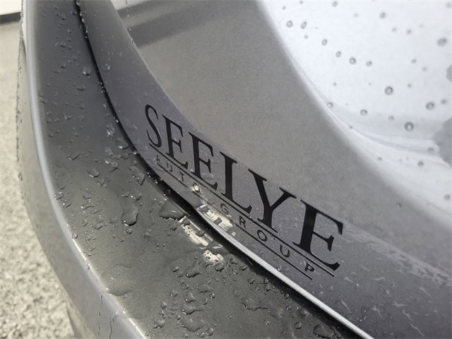 Used 2022 Nissan Sentra SR w/ SR Premium Package image 26