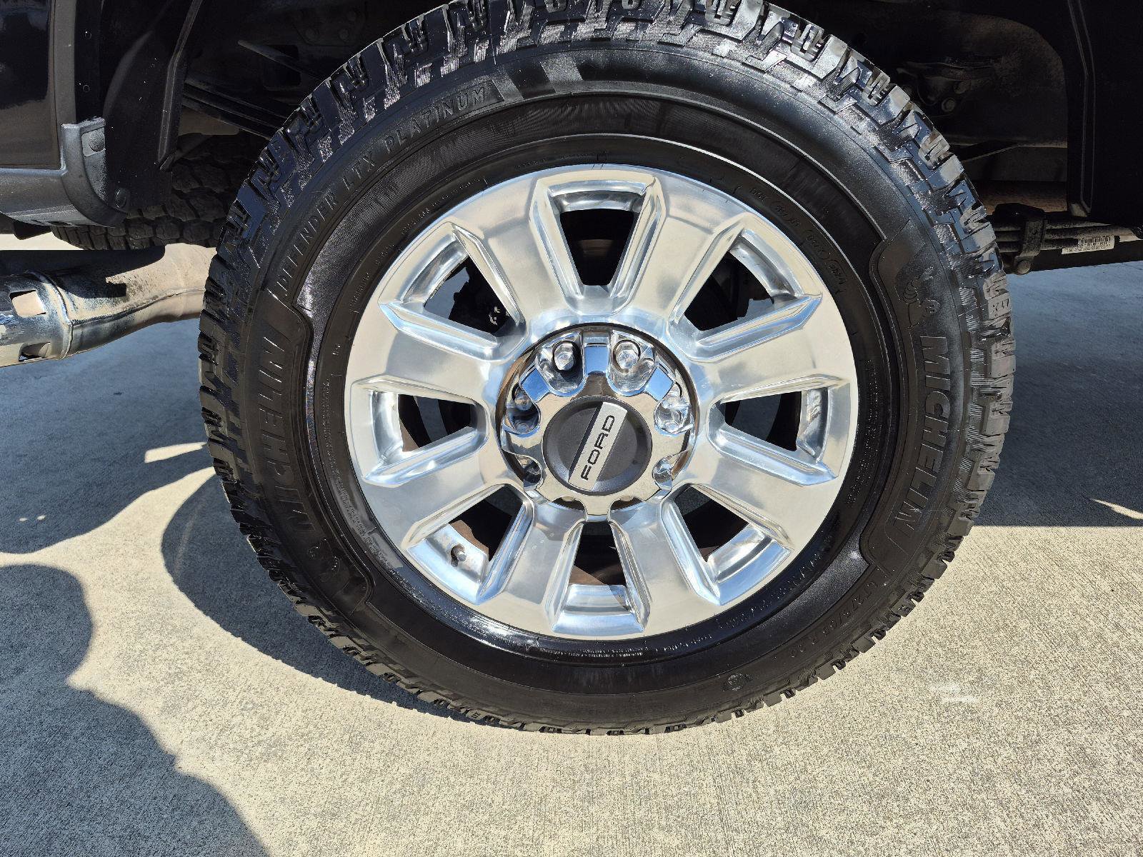 Certified 2018 Ford F350 Platinum w/ Platinum Ultimate Package image 11