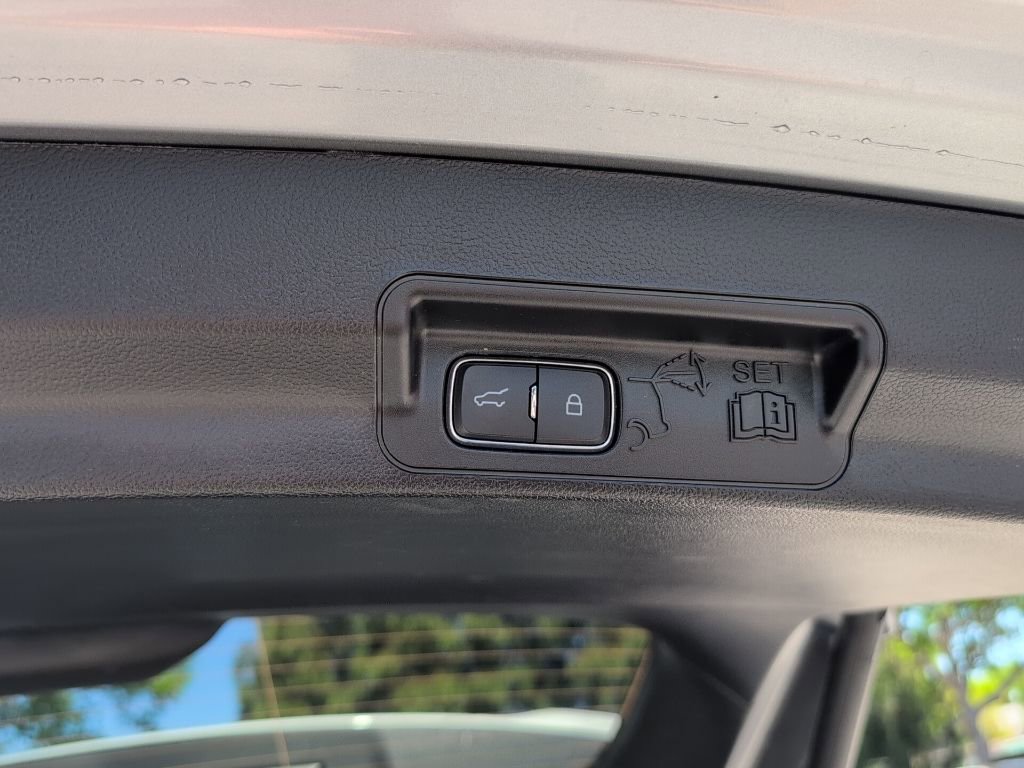 Certified 2023 Ford Explorer XLT w/ Equipment Group 202A image 15