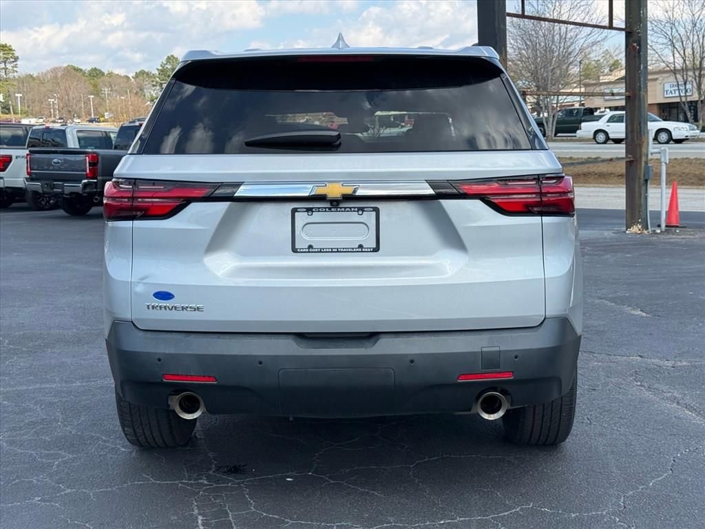 Used 2022 Chevrolet Traverse LS image 5