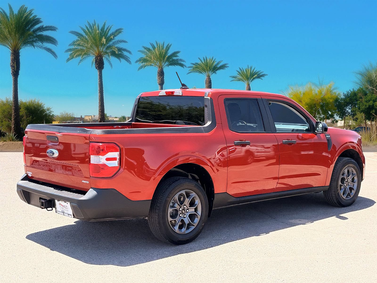 Certified 2024 Ford Maverick XLT w/ XLT Luxury Package AWD/4WD image 5