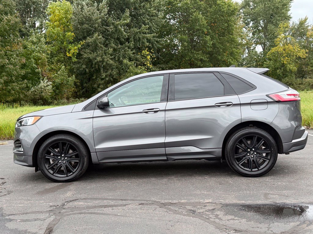 Certified 2022 Ford Edge ST-Line w/ Class II Trailer Tow Package AWD/4WD image 8
